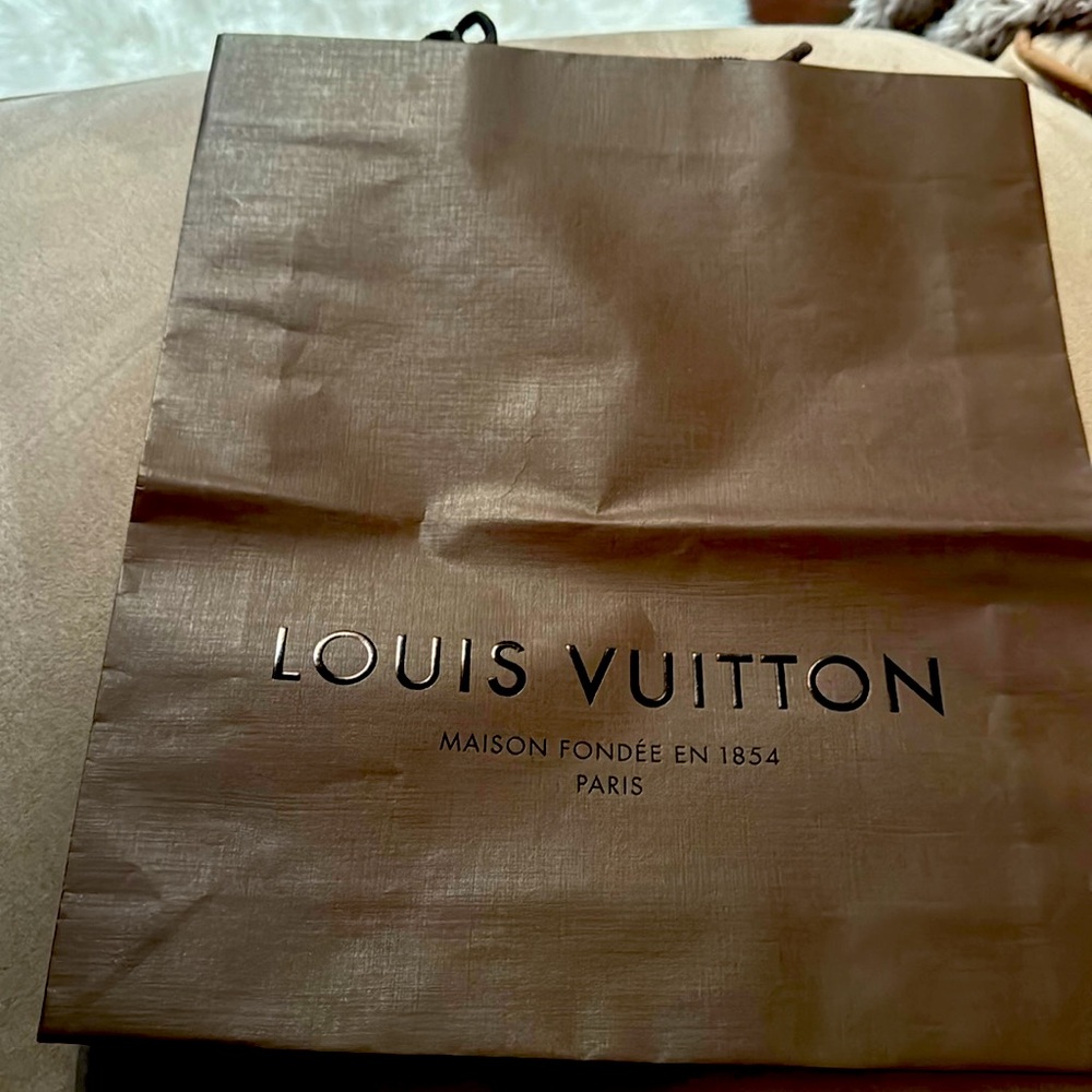 LV Shopping Bag